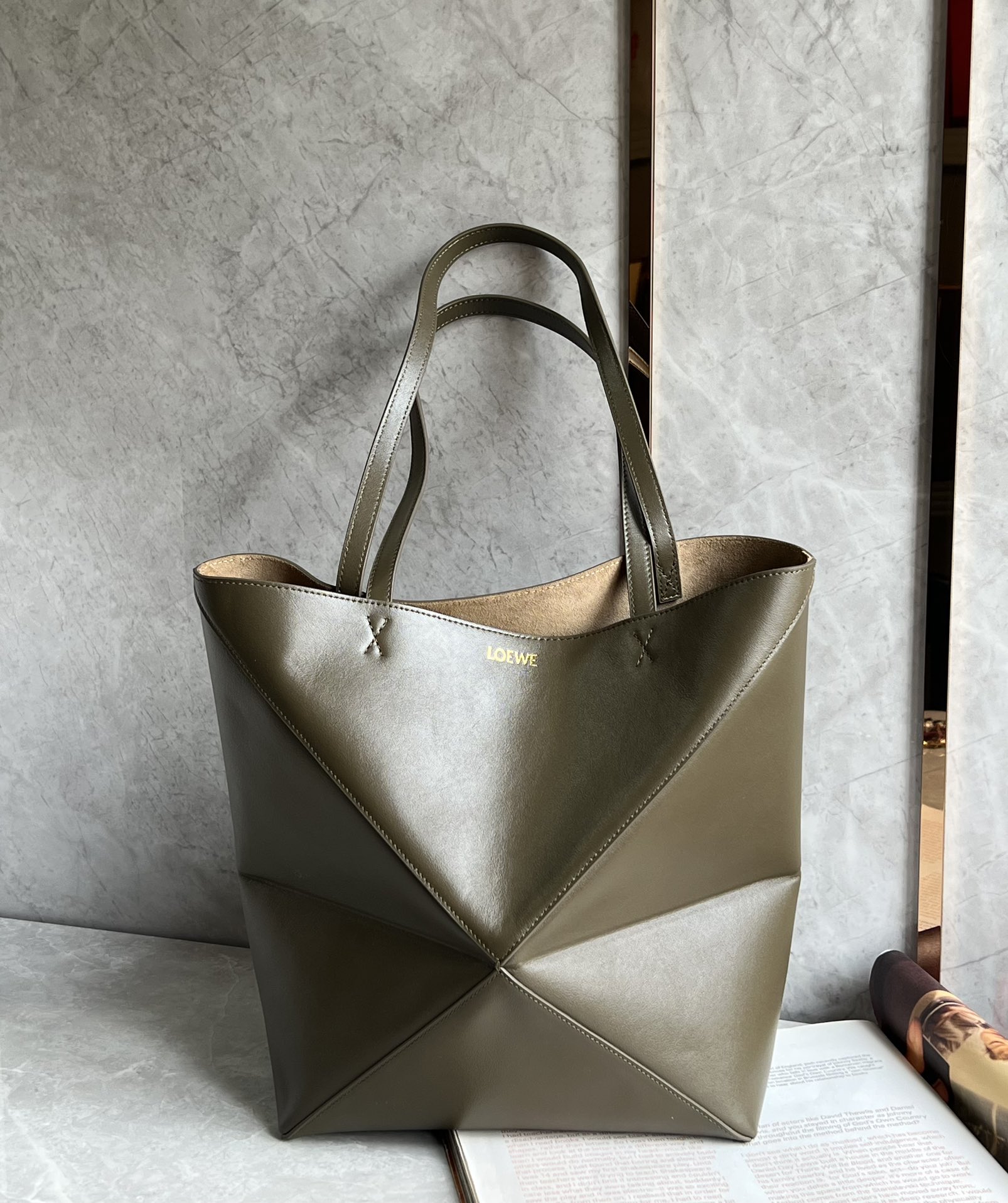 Loewe XL Puzzle Fold Tote in Shiny Calfskin Forest Green